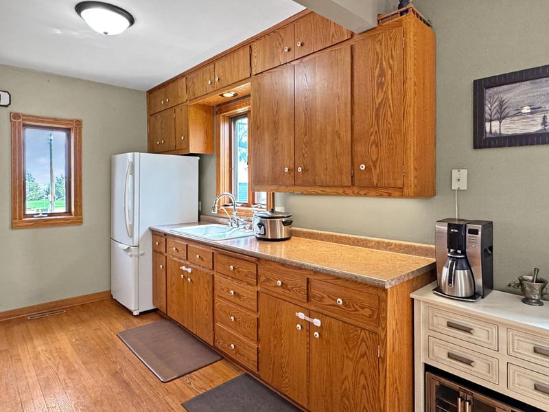 27636 330th Ave, Westbrook, MN 56183
