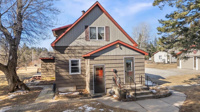 7500 Northfield Rd, Embarrass, MN 55732