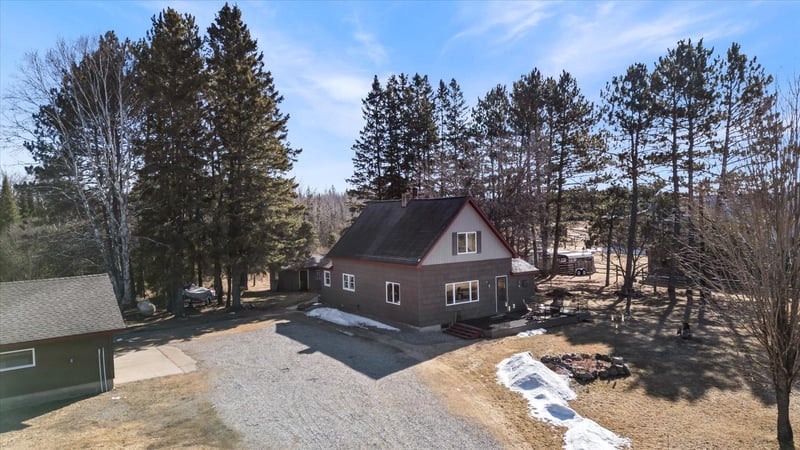 7500 Northfield Rd, Embarrass, MN 55732