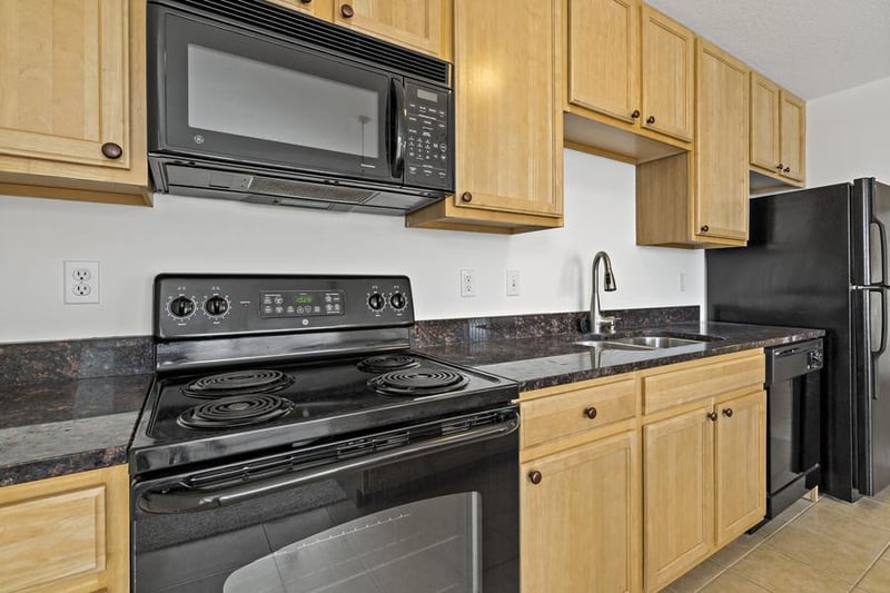 1502 5th St N #401, Hopkins, MN 55305