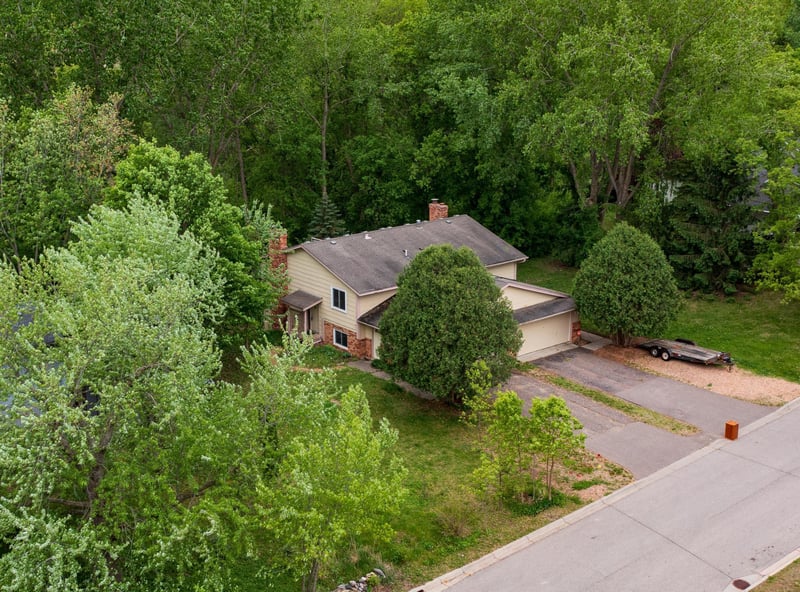 5881 Covington Ln, Minnetonka, MN 55345
