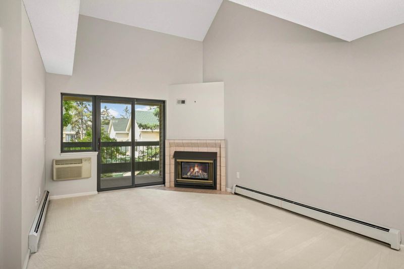 7621 Edinborough Way #2302, Edina, MN 55435