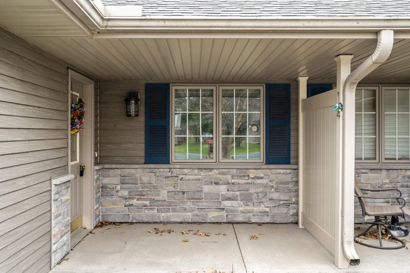 553 Cedar Ct, Taylors Falls, MN 55084