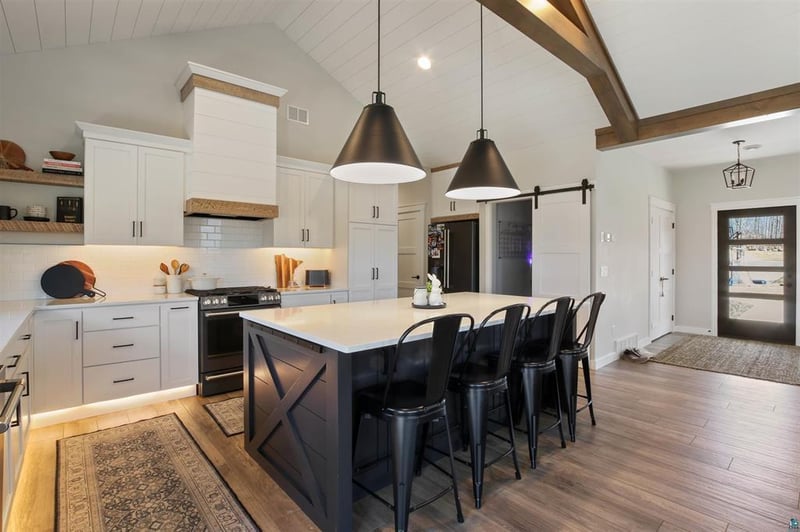 4327 Thielke Cir, Hermantown, MN 55811