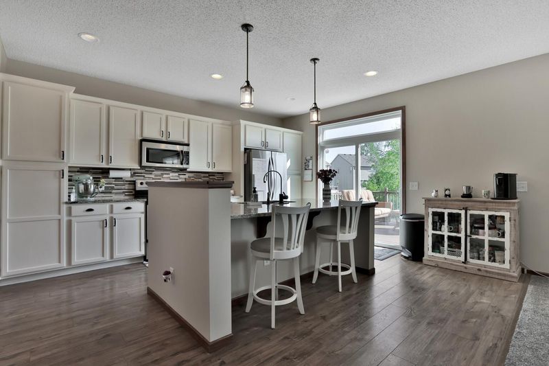4677 Empress Way N, Hugo, MN 55038