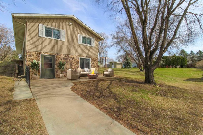 2520 Cooper Ave S, Saint Cloud, MN 56301