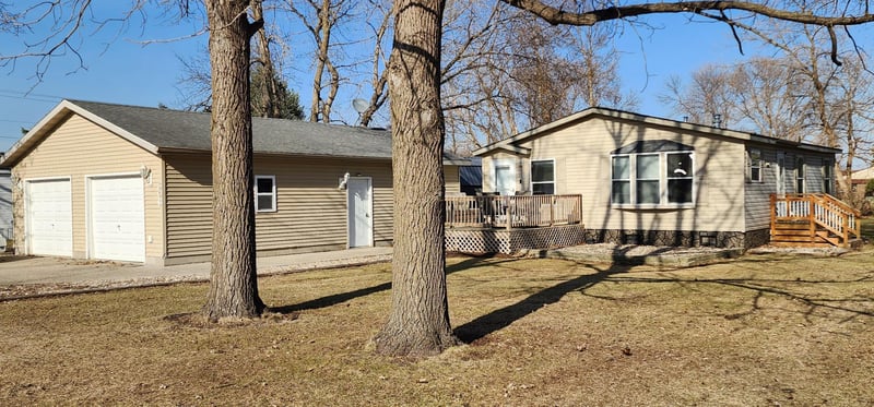 306 4th St S, Hoffman, MN 56339