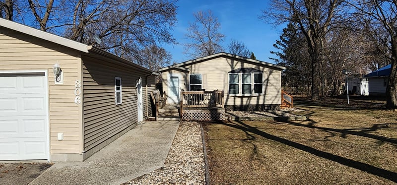 306 4th St S, Hoffman, MN 56339