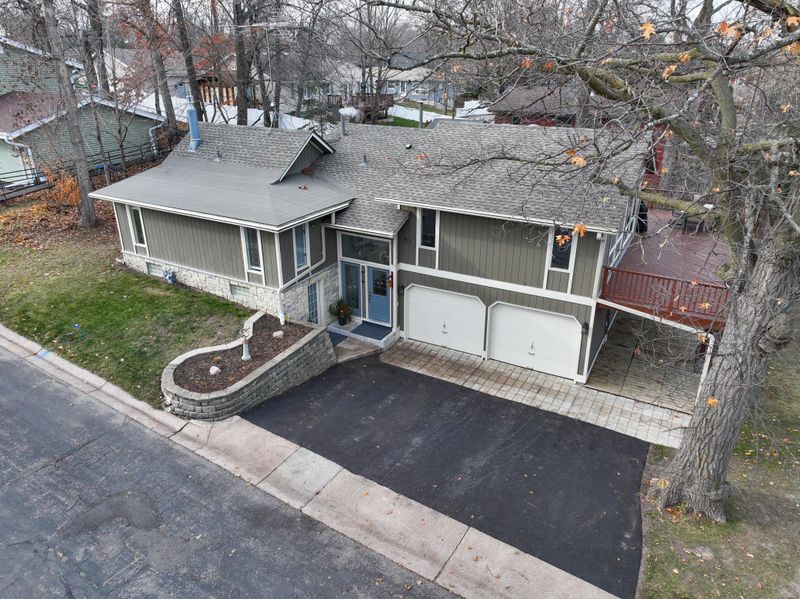 1657 Dove Ln, Mound, MN 55364