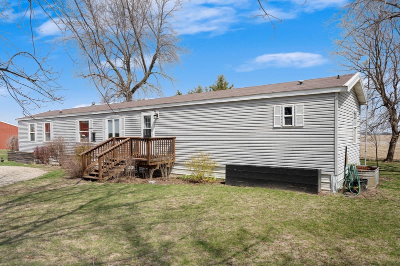 10771 SW 62nd Ave, Ellendale, MN 56026