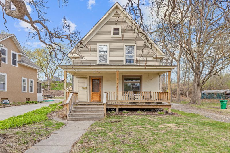 3135 4th St SE, Minneapolis, MN 55414