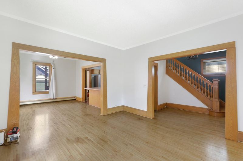 915 Russell Ave N, Minneapolis, MN 55411