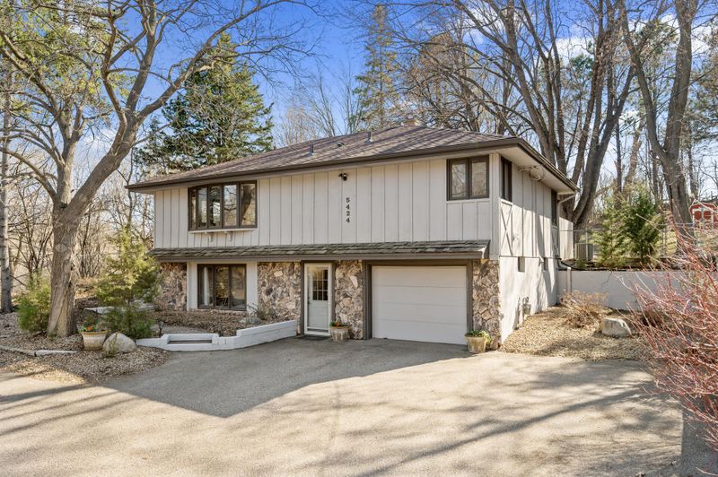 5424 Rowland Rd, Hopkins, MN 55343