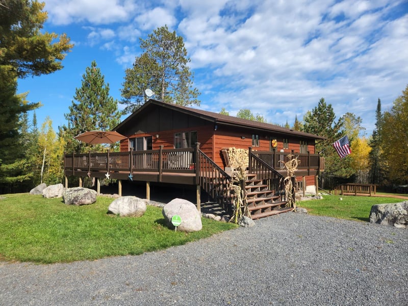 9664 Gamma Rd, Kabetogama, MN 56669