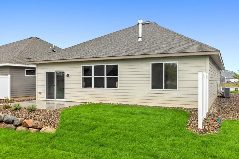 13565 Hollybrook Ct, Apple Valley, MN 55124