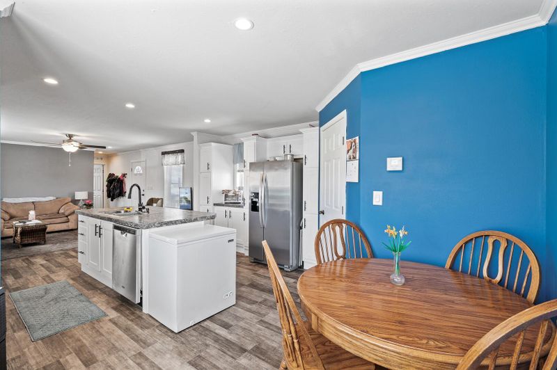 5702 Cabot Dr, Mounds View, MN 55112