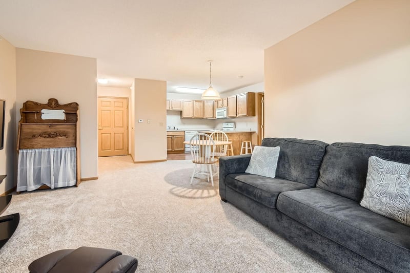 5650 Boone Ave N #315, New Hope, MN 55428
