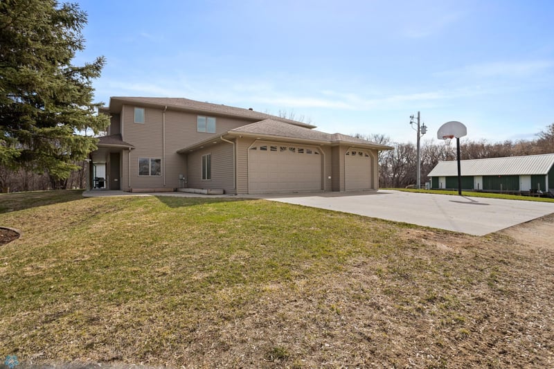 1829 400th St, Breckenridge, MN 56520