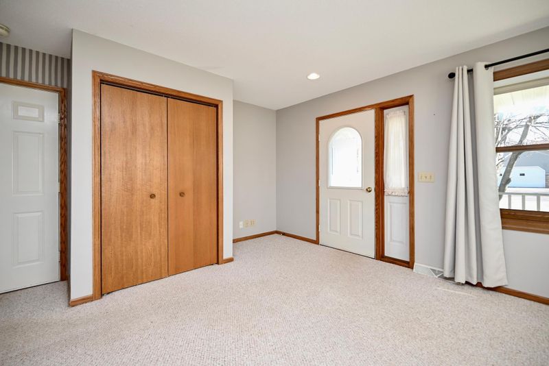 155 Nicholas Dr, Lewiston, MN 55952