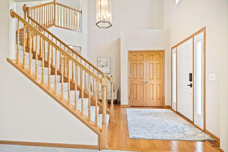805 Ali Ln, Victoria, MN 55386