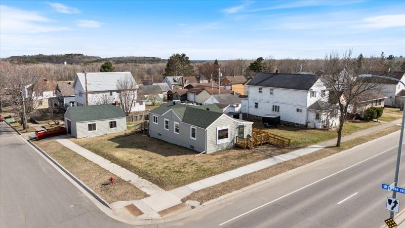 403 S Broadway, Gilbert, MN 55741