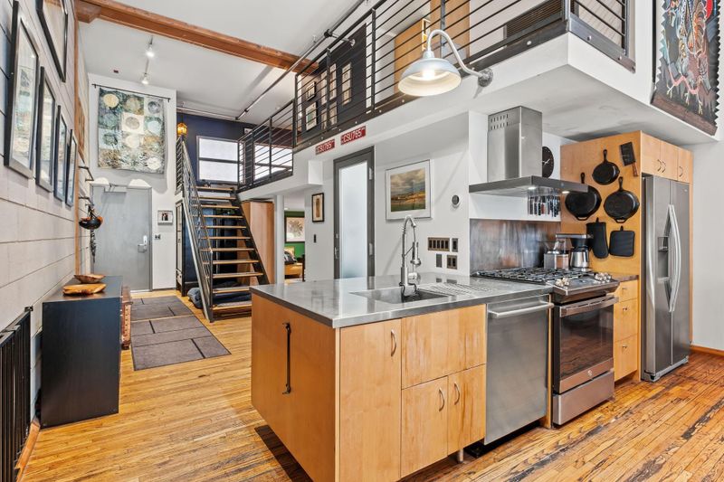 801 Washington Ave N #207, Minneapolis, MN 55401
