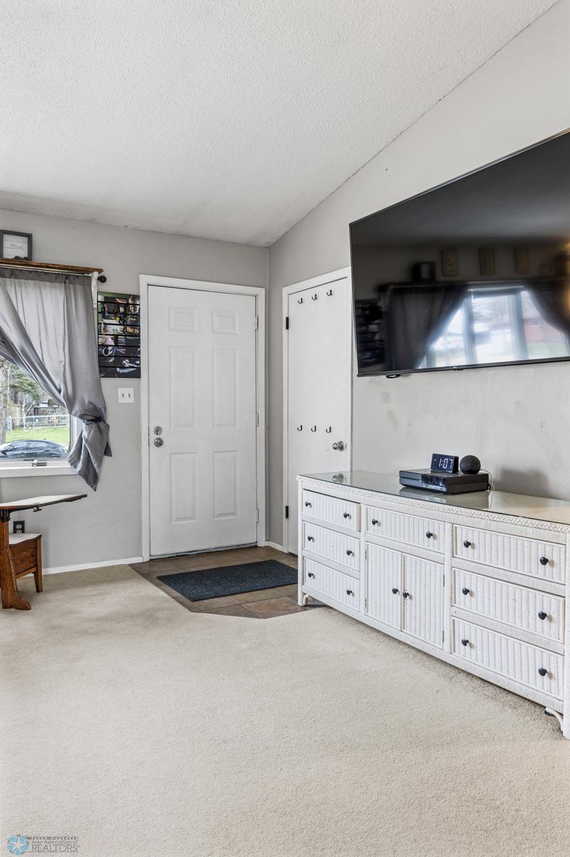814 Rensvold Blvd, Moorhead, MN 56560