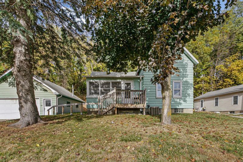 612 Willow St, Faribault, MN 55021
