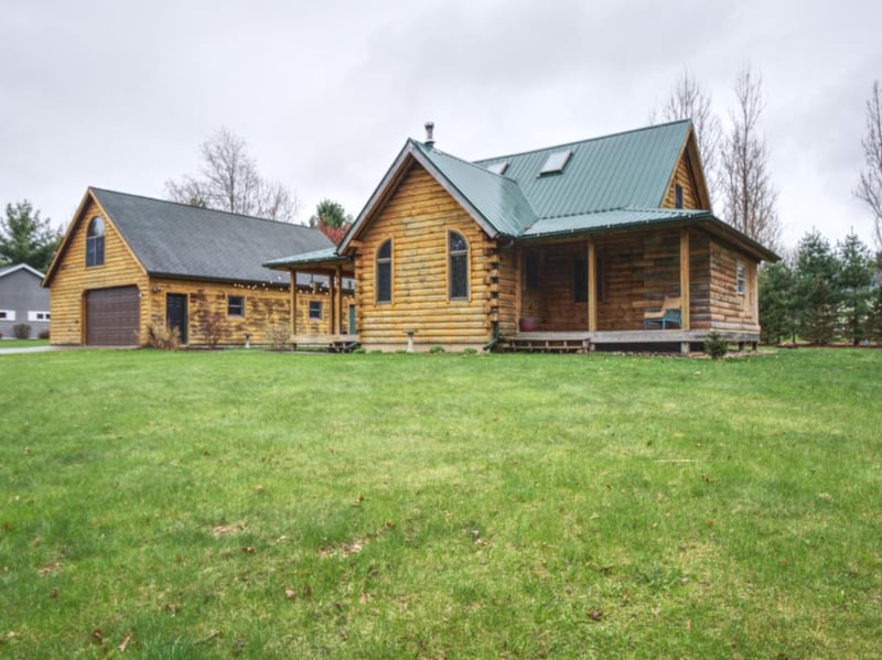 806 Elm St, Strum, WI 54770