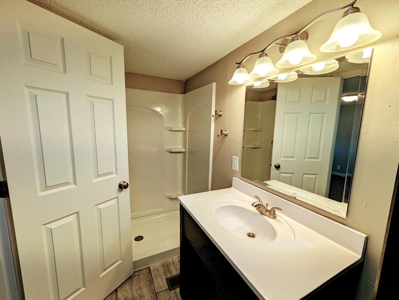 32 Camelot Ln #205, Rice Lake, WI 54868