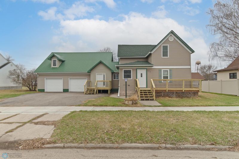 513 W 2nd Ave W, Halstad, MN 56548