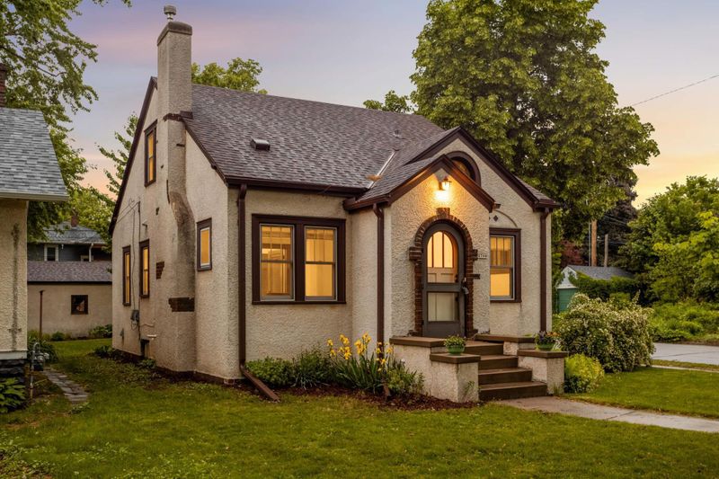3700 35th Ave S, Minneapolis, MN 55406