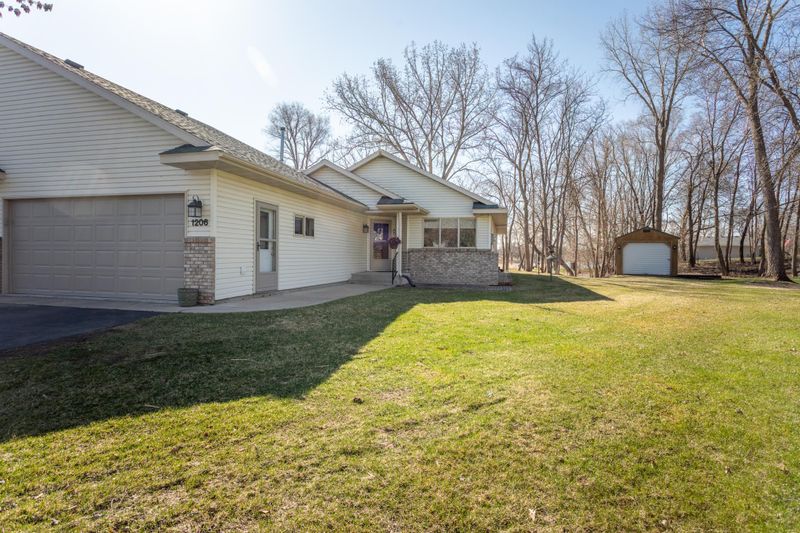 1206 7th Ave E, Alexandria, MN 56308