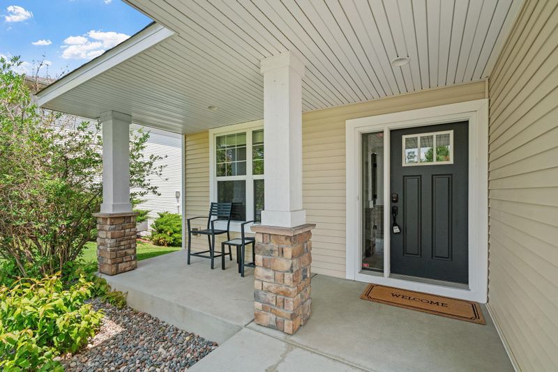 6224 Olive Ln N, Maple Grove, MN 55311