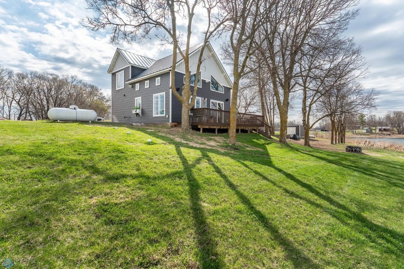 38609 County Highway 41, Dent, MN 56528