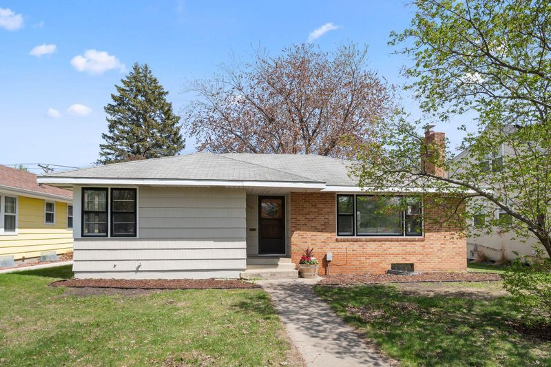 6021 14th Ave S, Minneapolis, MN 55417