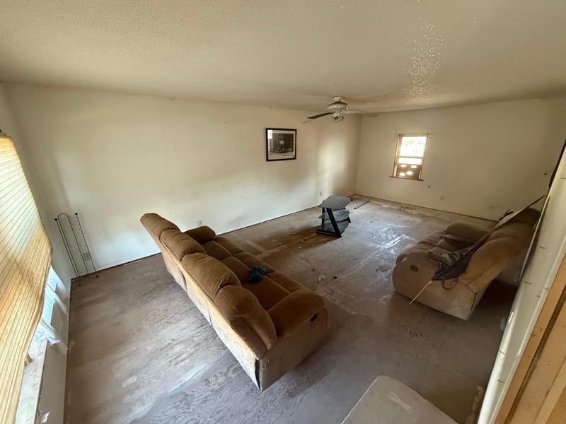 757 3rd St NW, Chisholm, MN 55719