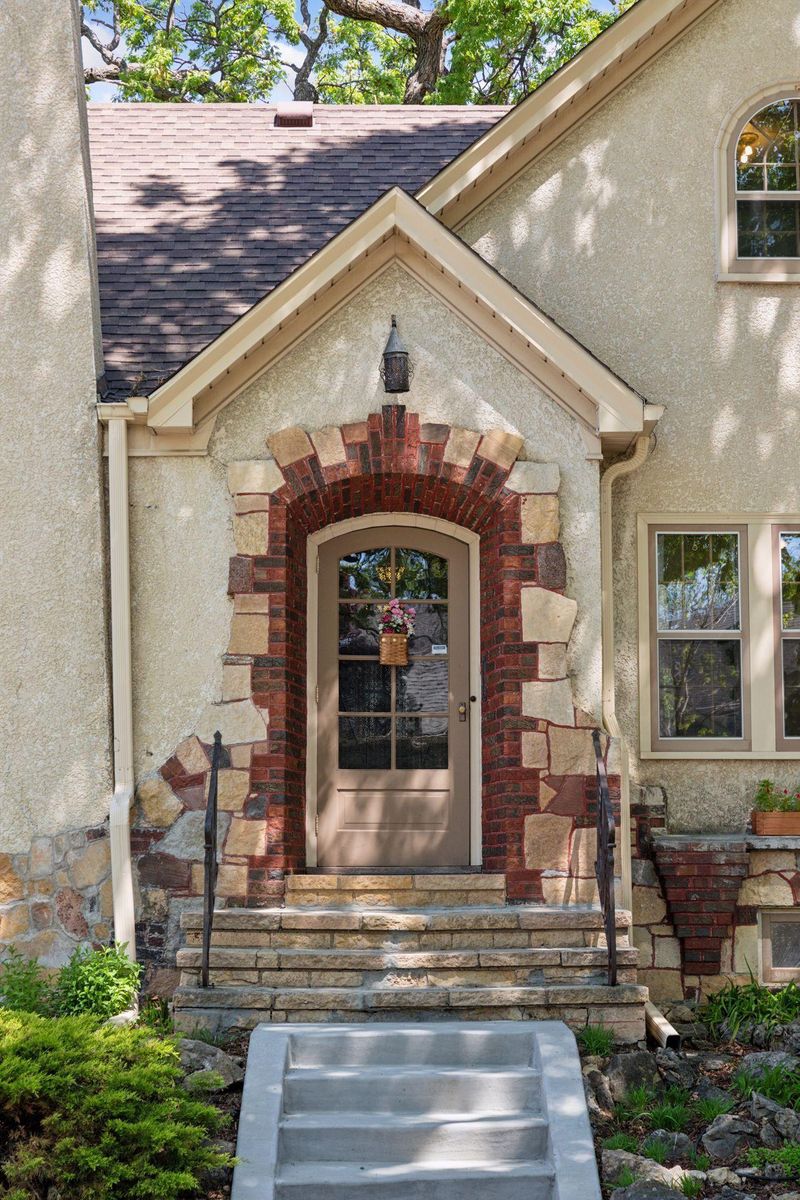 3500 Oliver Ave N, Minneapolis, MN 55412