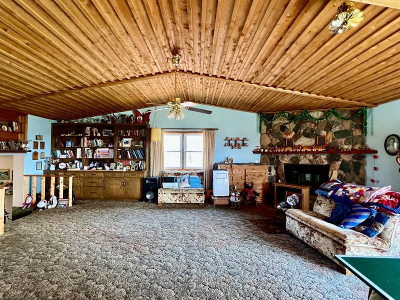 77620 300th St, Clinton, MN 56225