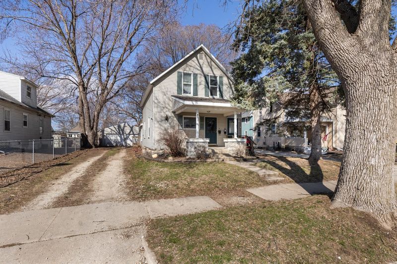 411 9th Ave SE, Rochester, MN 55904