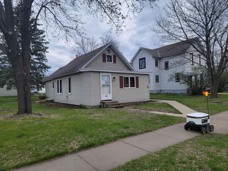 222 E Mark St, Winona, MN 55987