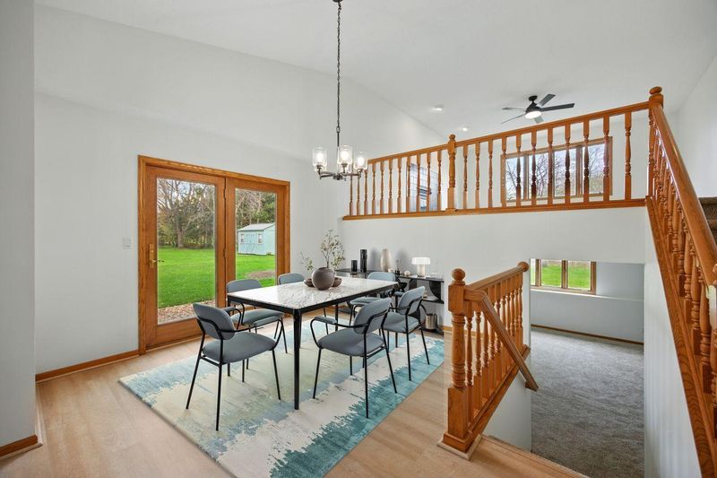 5716 Blue Jay Ct, Saint Cloud, MN 56303