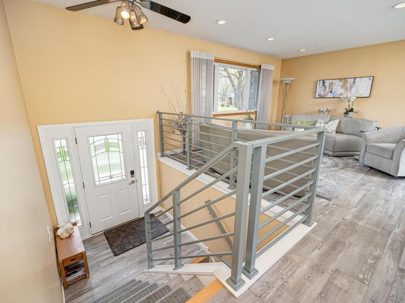 12033 Robin Rd, Maple Grove, MN 55369