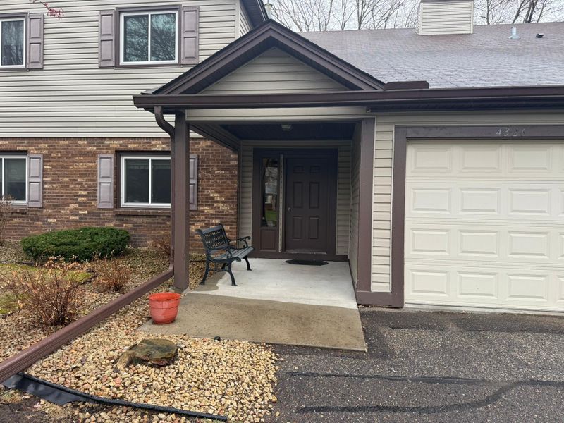 4326 Buckingham Ct #1705, Vadnais Heights, MN 55127