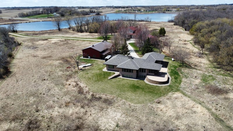 264 60th Ave NE, Willmar, MN 56201
