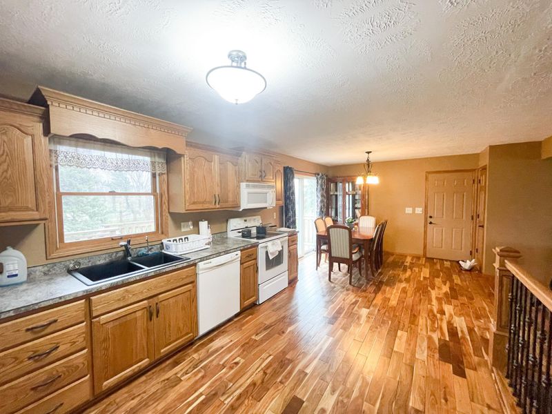 522 Connecticut Ave, Adrian, MN 56110