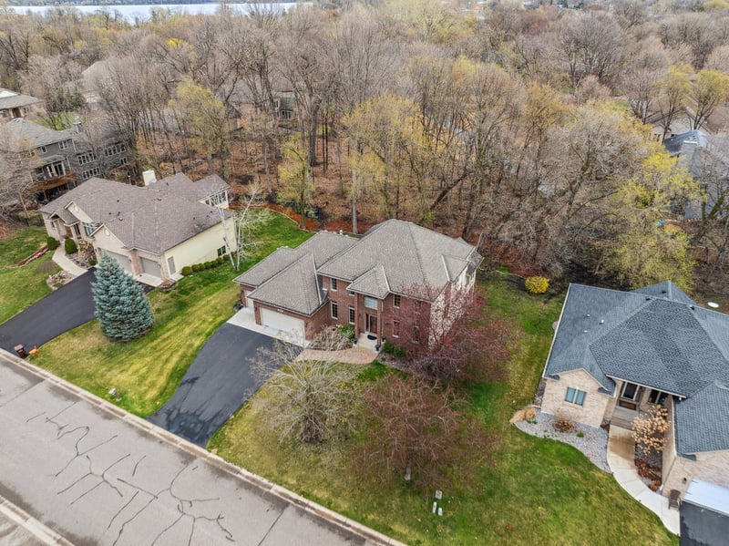 1810 Kirkwood Ln N, Plymouth, MN 55441