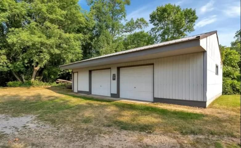 20361 Rolling Acres Dr, Richmond, MN 56368