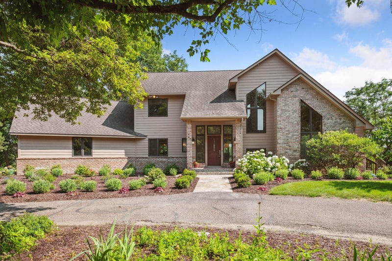 2318 Tamarack Dr, Medina, MN 55356