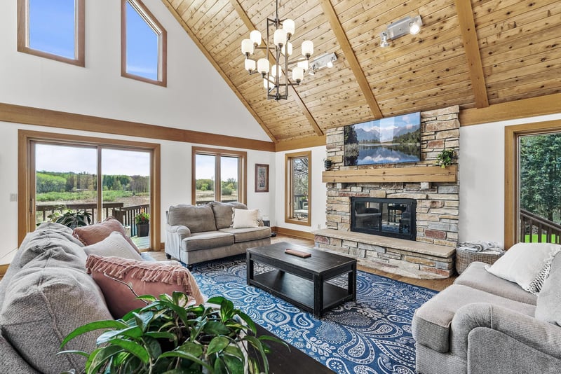 2318 Tamarack Dr, Medina, MN 55356
